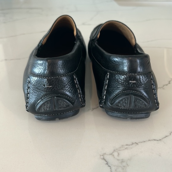 Johnston and Murphy black loafers - Picture 4 of 6